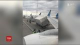 В аэропорту "Борисполь" грузовик столкнулся с самолетом