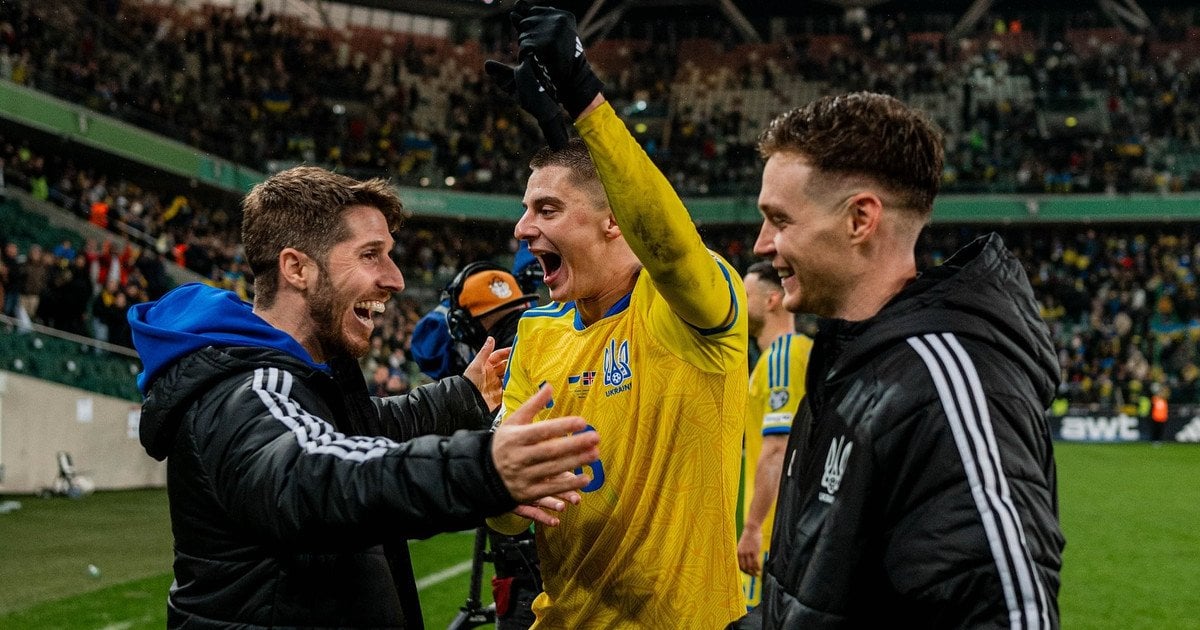 Збірна України з футболу