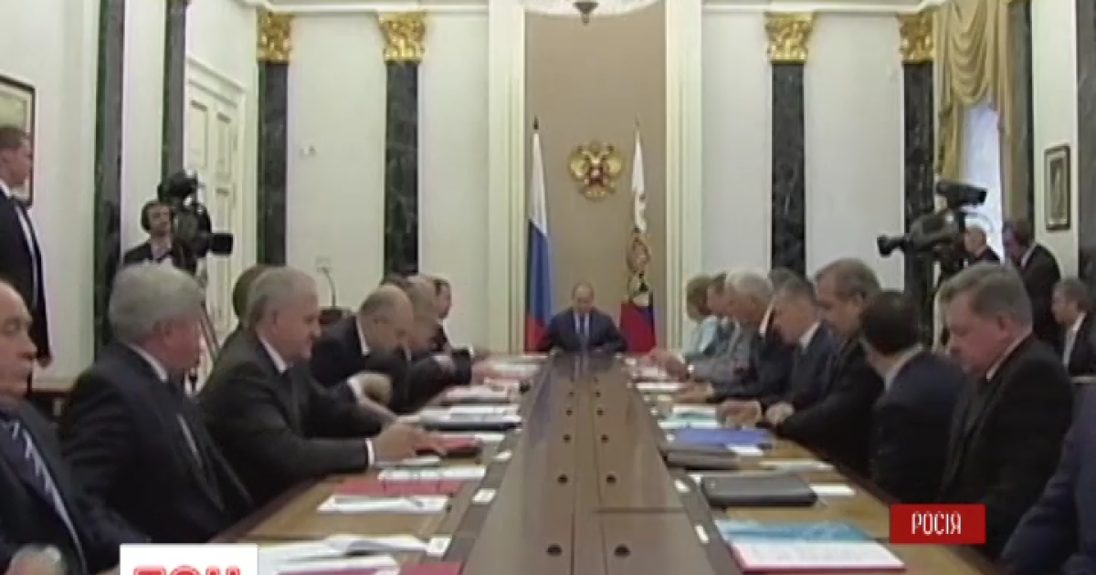 Путин запретил повышать цены на алкоголь