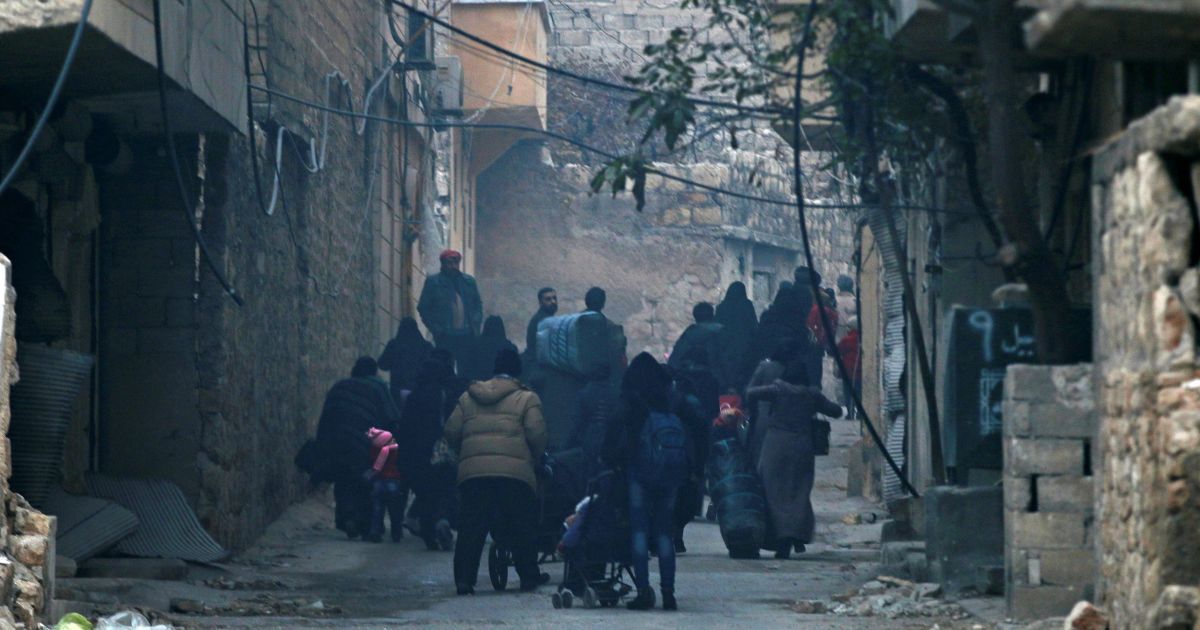 Губернатор Алеппо заявил о полном прекращении огня в городе