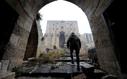 Шрами Алеппо: Reuters показав приголомшливі фото стародавнього міста до та після запеклого бою