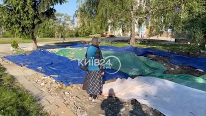 В Киеве снесли незаконный "храм-МАФ" УПЦ МП возле Десятинной церкви 