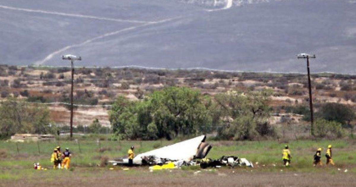 Жертвами авиакатастрофы стали четыре человека