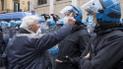 Пандемия коронавируса: в Италии и Сербии протестуют предприниматели, а Великобритания выходит из локдауна