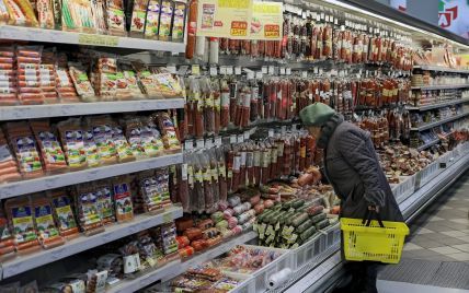 Социологи посчитали, как за год выросли цены в Украине