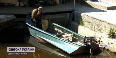 Киевское море стало дорогой жизни: как на рыбацких лодках эвакуировали до 2 тысяч человек