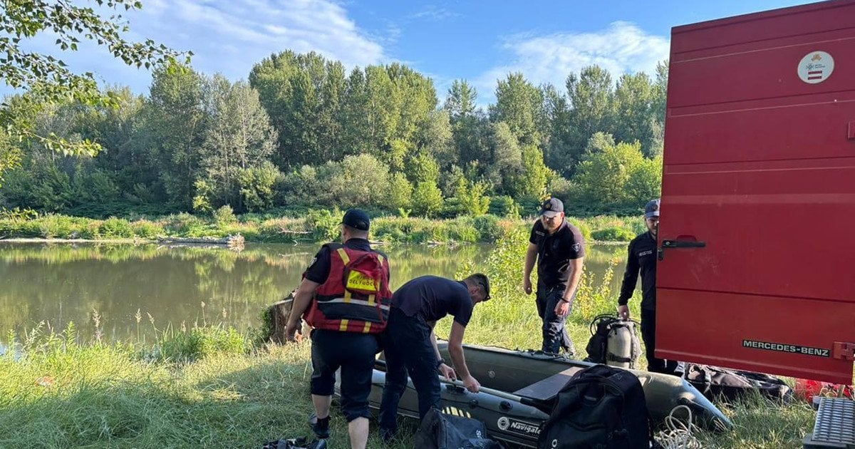 Рятувальники шукають хлопчика у Тисі
