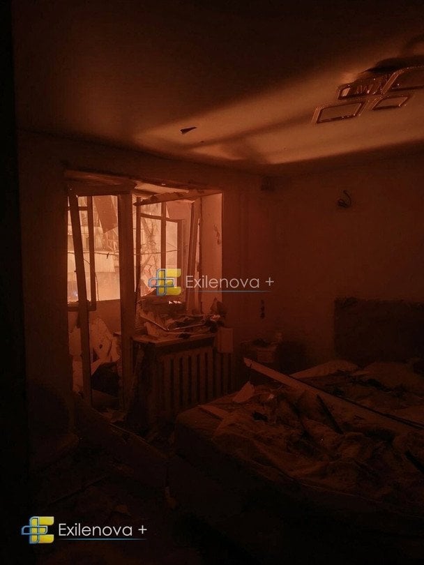 У Бєлгороді палає ТРЦ, в Омську — хімзавод, а ППО вгатила по домівках . Атака на Росію 25 жовтня, фото-1