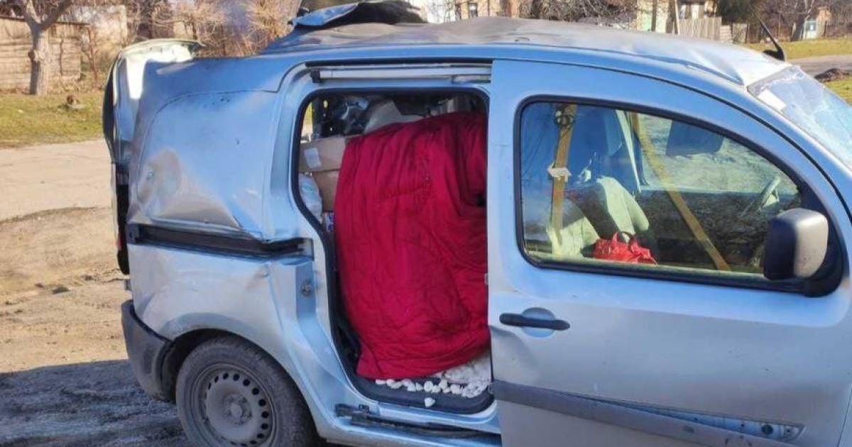 В Марганецкой общине вражеский дрон попал в авто