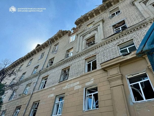 Пошкоджений гуртожиток. / © Олександр Ганжа