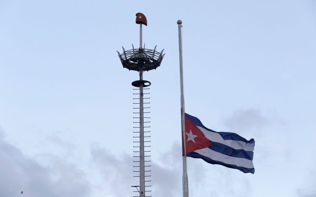Приспущенный флаг на Кубе / © Reuters