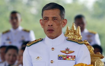 Наследный таиландский принц Маха стал королем