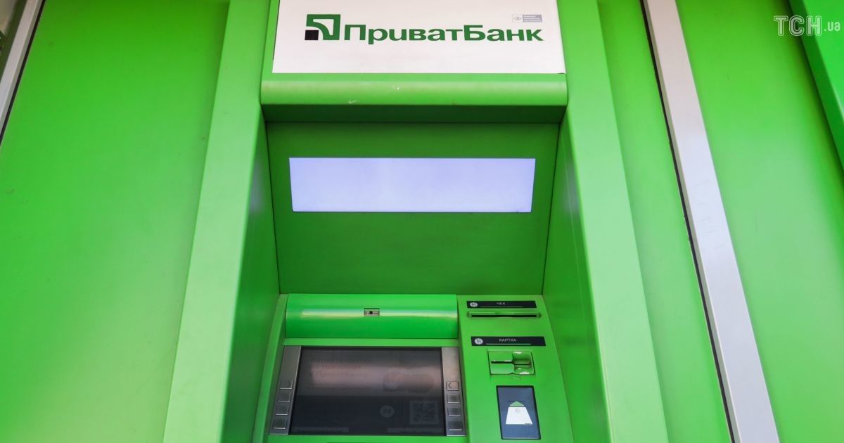 У Києві невідомі підірвали банкомат ПриватБанку та намагалися вкрасти касети з готівкою