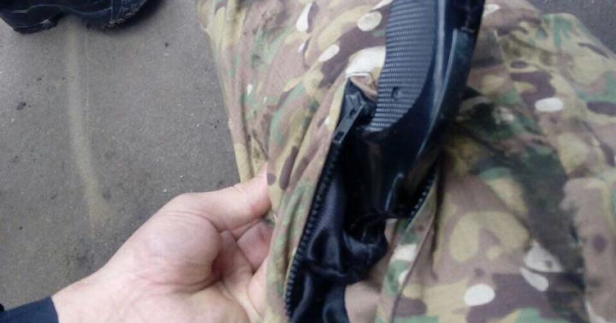 В Харькове вооруженный мужчина поставил подростков на колени и устроил стрельбу