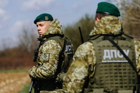 Мінкульт посилив вимоги для виїзду артистів за кордон: що змінилось