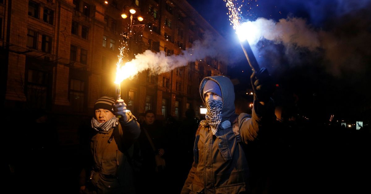 Сутички правоохоронців із протестувальниками на Майдані в Києві_3 / © Reuters