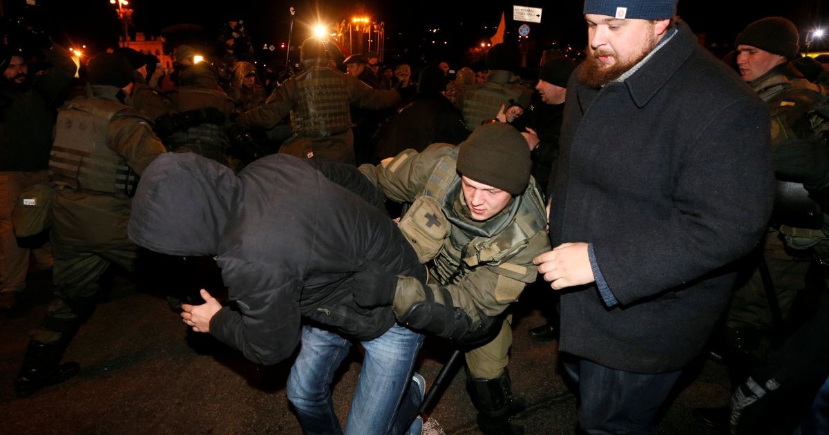 Сутички правоохоронців із протестувальниками на Майдані в Києві_8 / © Reuters