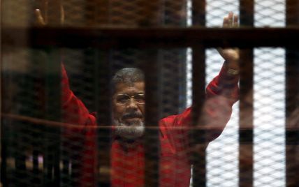 Суд Єгипту скасував довічне ув'язнення екс-президенту Мурсі