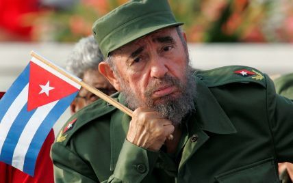Прах Фіделя Кастро не ховатимуть цілий тиждень, на Кубі оголошено траур