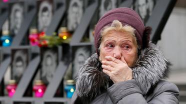 Люди вшановують пам'ять героїв Небесної сотні / © Reuters