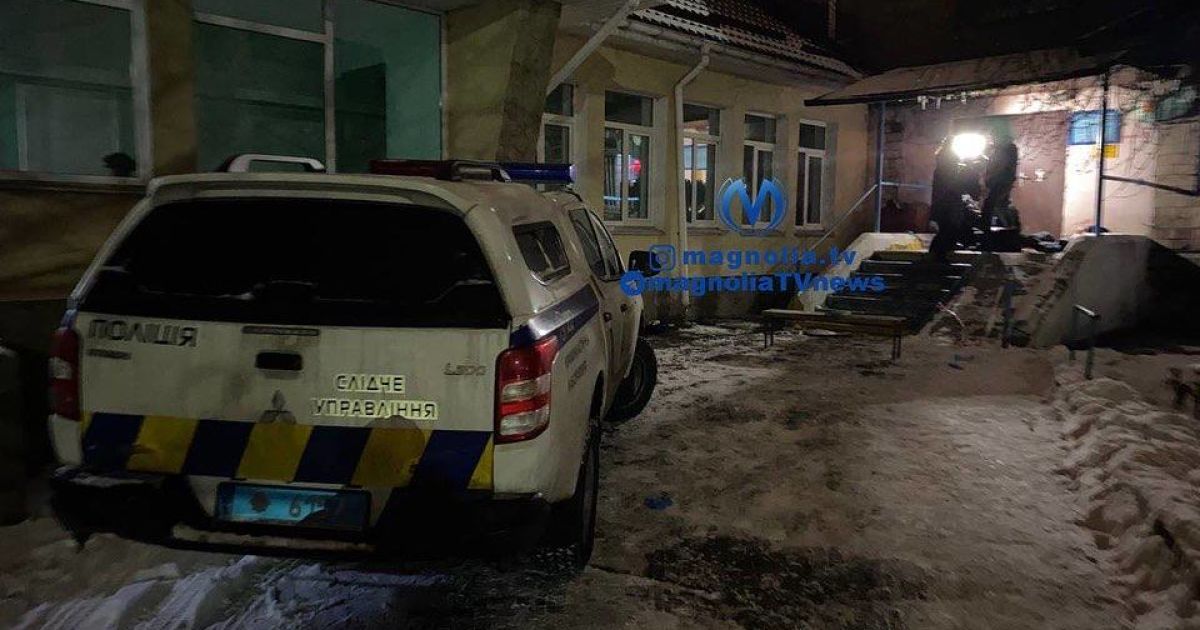 У Києві біля входу до лікарні застрелився чоловік