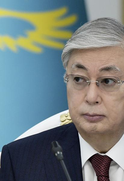 Токаев в Берлине назвал Путина выдающимся государственным деятелем