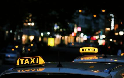 Скільки таксист заробив у Києві, працюючи усю святкову ніч