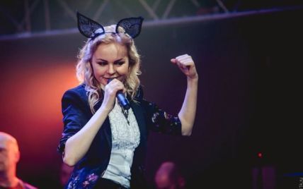 Екс-солістка "Ленінграду" Вокс перевипустила кліп на хіт Кузьми "Скрябіна"