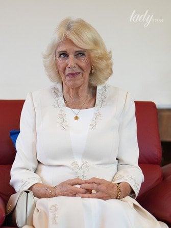 Королева Камілла