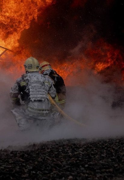 Ліквідація пожежі в Сумах після атки 15 квітня