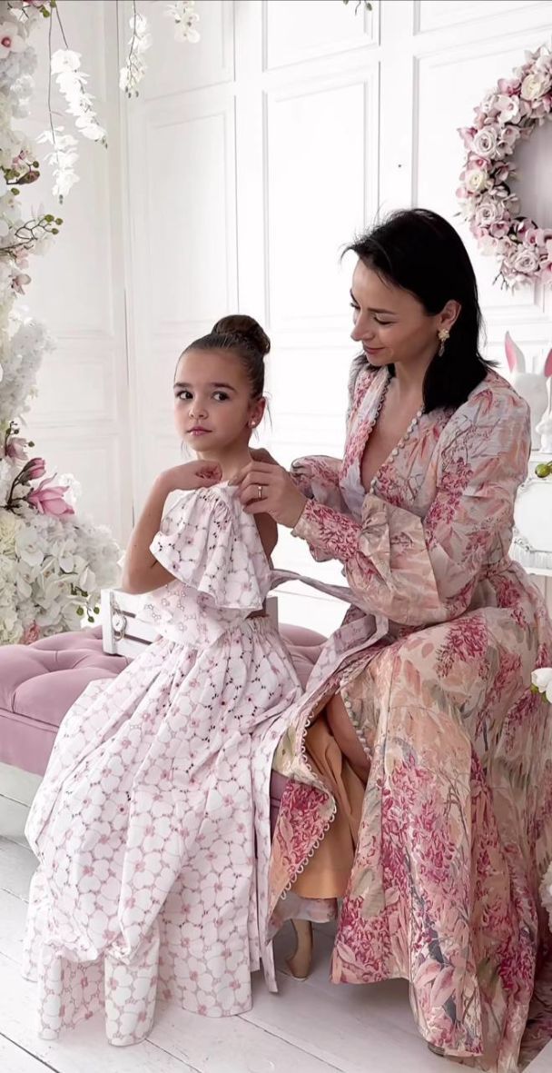 Илона Гвоздева с дочерью / © instagram.com/ilonagvozdeva