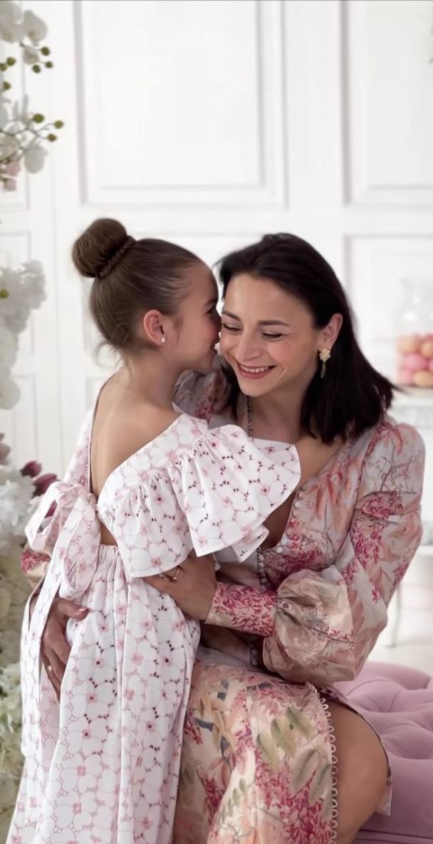 Илона Гвоздева с дочерью / © instagram.com/ilonagvozdeva