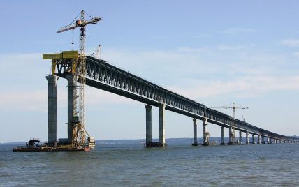 Замовник відхрещується від зв'язку між будівництвом Керченського мосту та затонулим краном біля Ялти