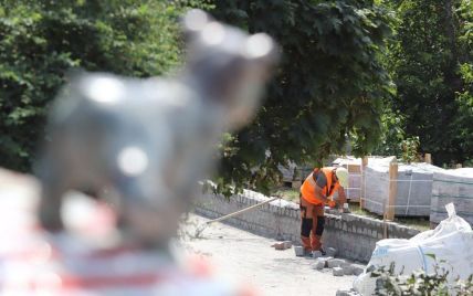 В Киеве началась реконструкция Пейзажной аллеи: расширят вход и подсветят артобъєкты