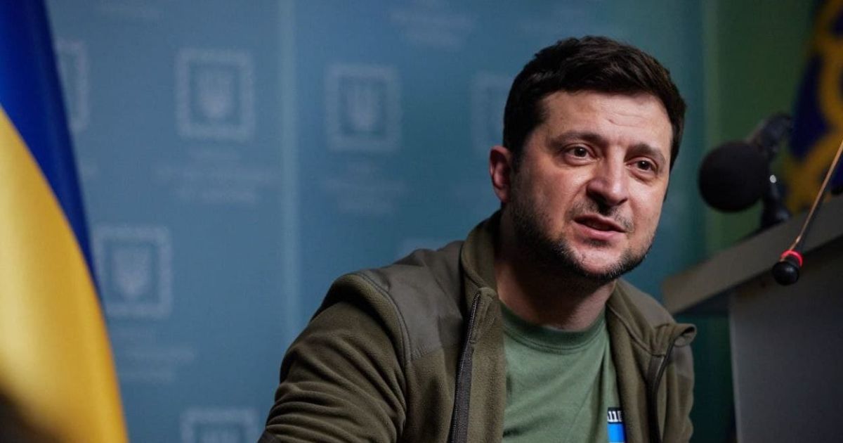 Зеленський про бомбардування Успенського собору Росією: "Ось так він захищає свою церкву!"