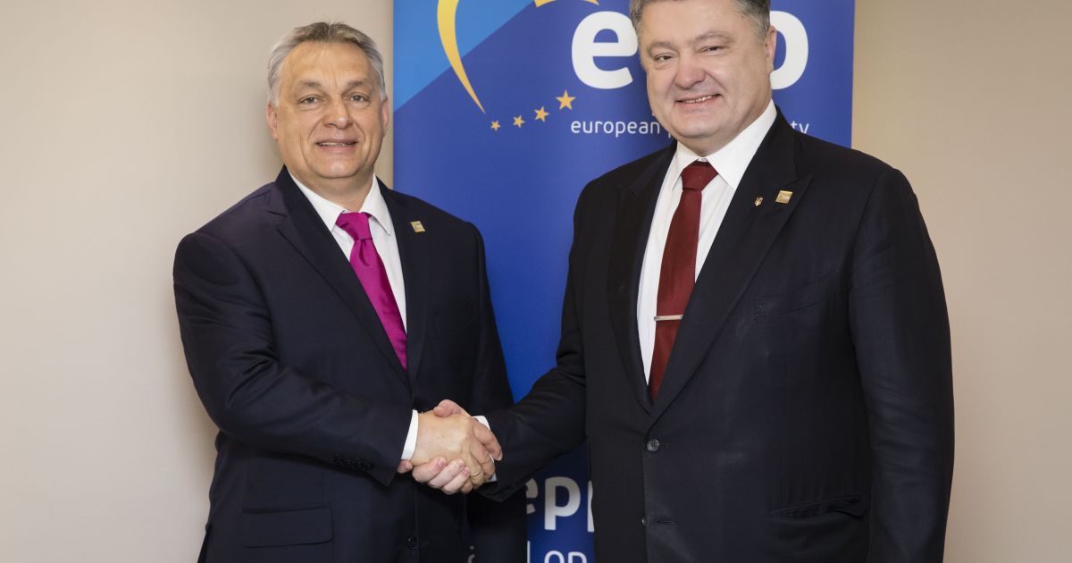 Порошенко заявив прем'єру Угорщини про небезпеку заяв щодо створення угорських автономій