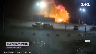 Російські військові обстріляли житловий квартал "Варшавський" у столиці