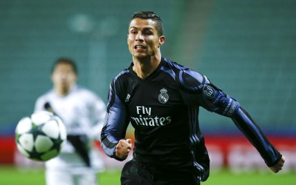Роналду має завершити кар'єру в "Реалі" – Зідан