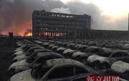 Количество погибших от мощных взрывов в Китае увеличилось до 50 человек