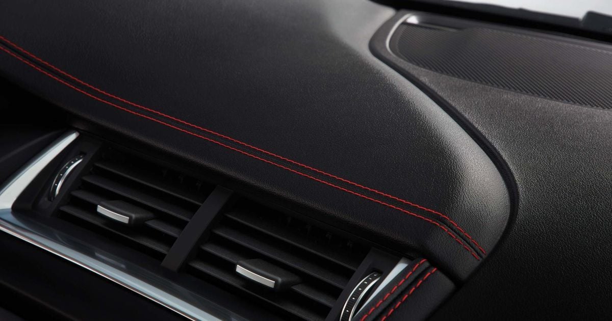 Jaguar E-Pace / © motor1.com