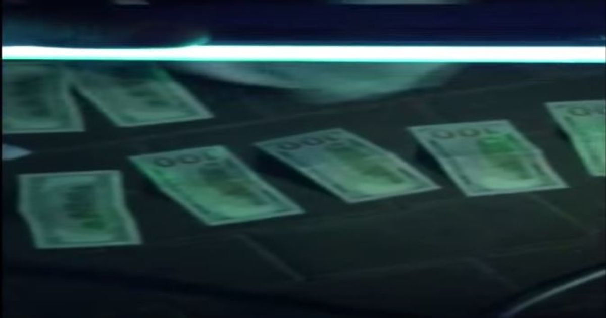 В Хмельницкой области на взятке поймали государственного исполнителя