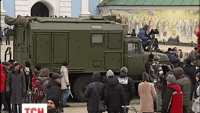 В Киев привезли «трофейную» российскую военную технику