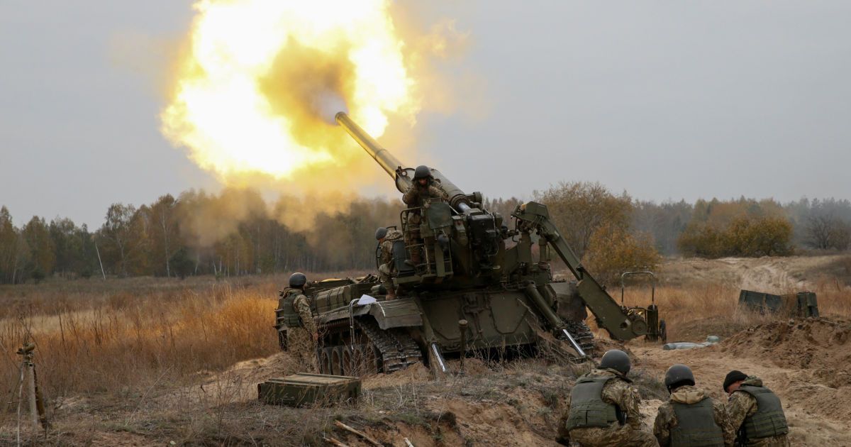 На Луганщине ранен один украинский военнослужащий, обстрелы боевиков продолжаются