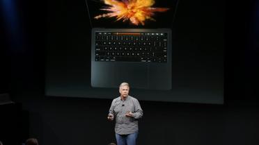 Touch Bar: Apple представила новый MacBook Pro с уникальным тачскрином_8 / © Reuters