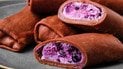 Шоколадный рулет с творогом и вишнями: рецепт из блинного теста