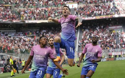 Седьмая победа подряд: "Милан" в большинстве разбил "Лечче" в матче Серии А (видео)