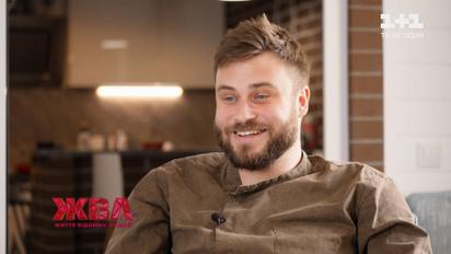Егор Гордеев показал "ЖВЛ" свою холостяцкую квартиру