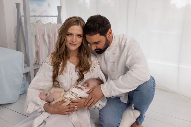 Віталій Козловський із дружиною та сином