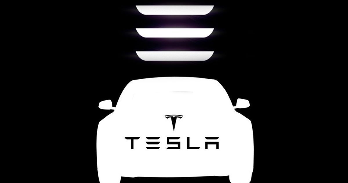 Фирма Adidas пожаловалась на компанию Tesla