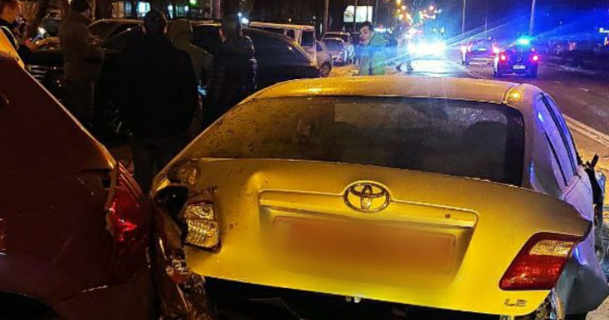 ДТП у Києві 10 автівок_4 / © Facebook / Патрульна поліція Києва